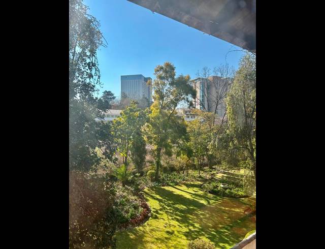 2 BEDROOM PROPERTY TO RENT IN SANDOWN